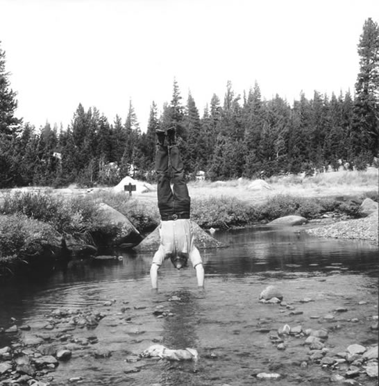 <h3 class='artwork-heading'>Robert Kinmont 8 Natural Handstands</h3><p class='artwork-info'>1969/2009<br>nine silver gelatin prints, Ed.10<br>21.5 x 21.5 cm Courtesy Alexander and Bonin </p>